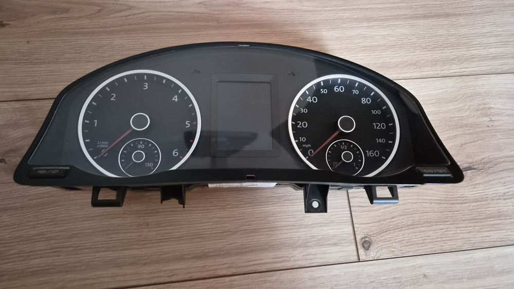 Licznik kolor 3D VW Tiguan 5N0.920.983G diesel
