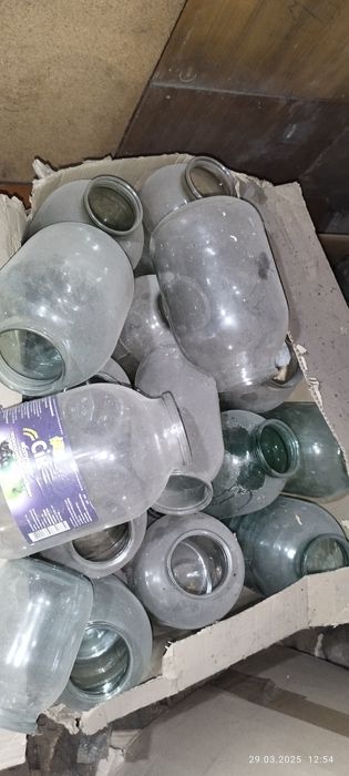 Продам банки от 3 л до 0,5.
