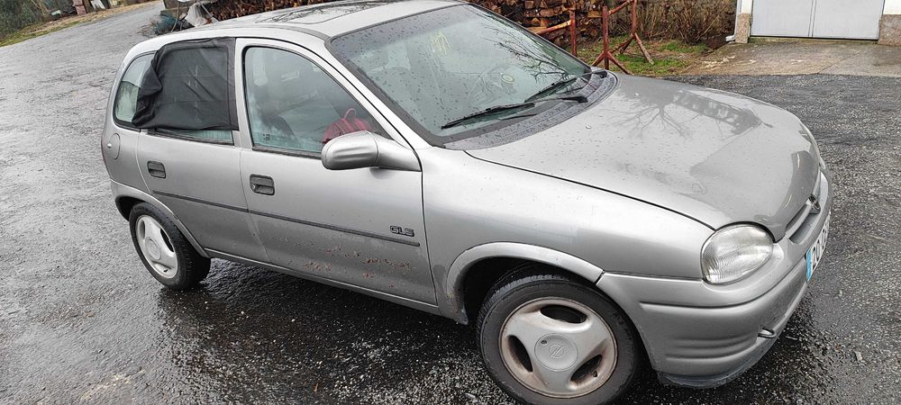 Vendo Opel corsa 1.5TD