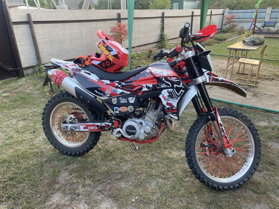 Ендуро мотоцикл SWM RS650R