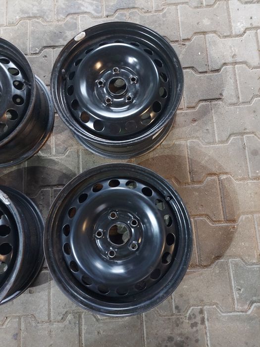 4x felgi stalowe 6J X15 ET 47 VW Golf 5 Touran orginalne!