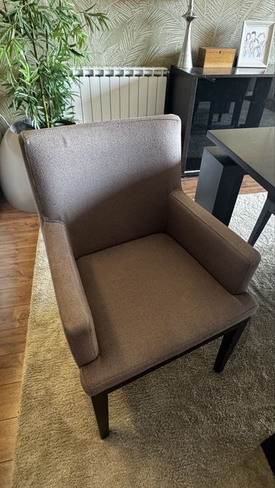 Vendo cadeiras de sala (4+2)