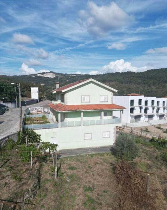 Moradia Isolada Cabeça Santa, Penafiel