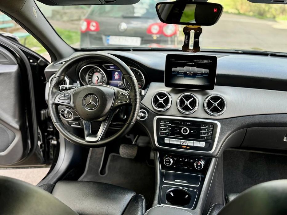 Mercedes Benz GLA 250 IDEAL
