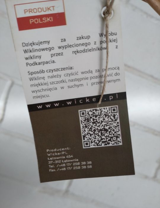 Koszyk wiklinowy prezentowy