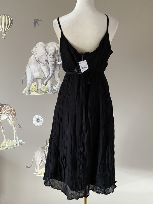 Nowa czarna sukienka z białą koronkową wstawką elegancka