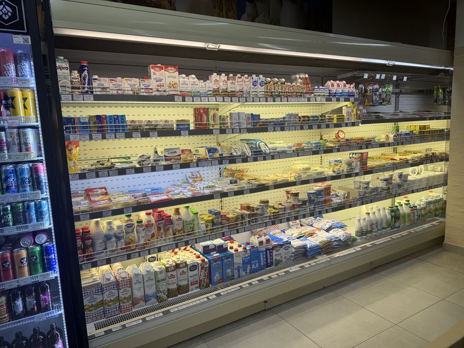 Холодильна вітрина з виросним холодом