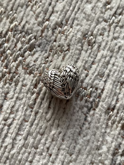 Pandora charms anioł skrzydła serce opierzone srebro 925