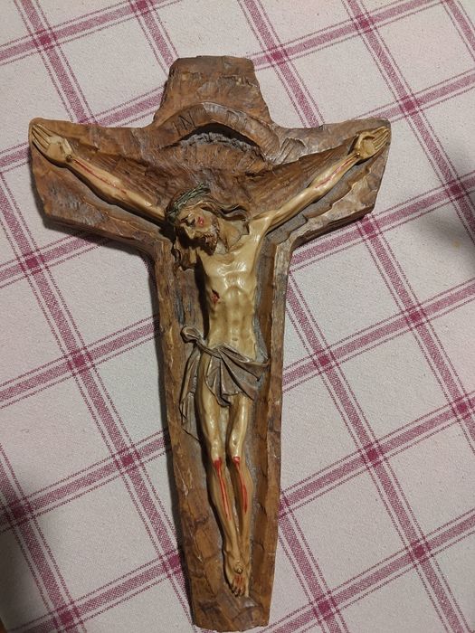 Estátua Cruz Jesus Cristo