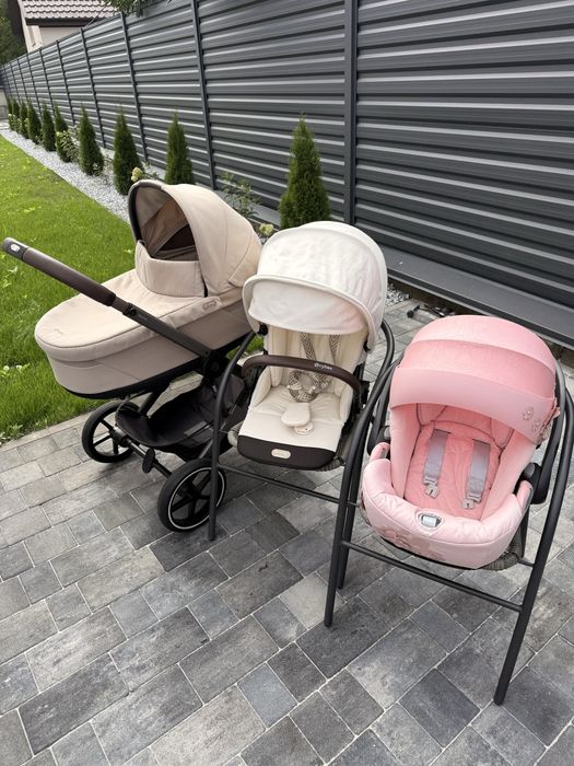Cybex Balios S Lux 2025