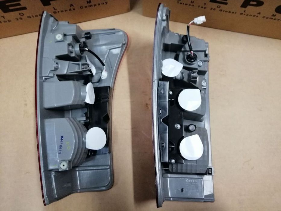 Farolim de trás Led para Isuzu D-max 2016 -- NOVOS