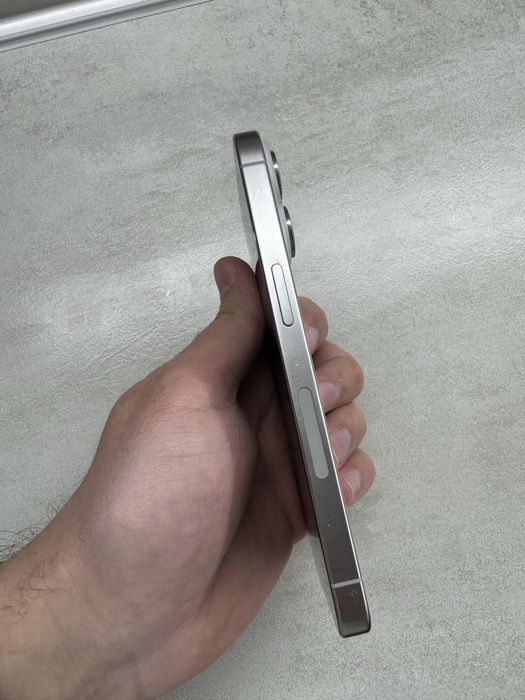 iPhone 15 Pro 256GB White Titanium