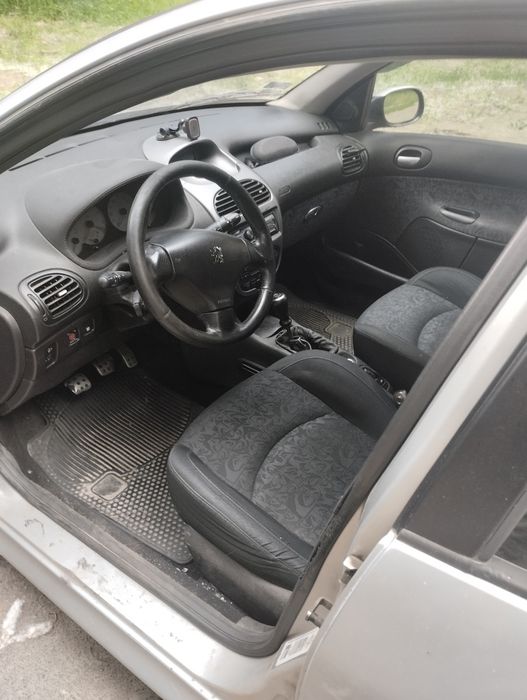 Продам власний автомобіль