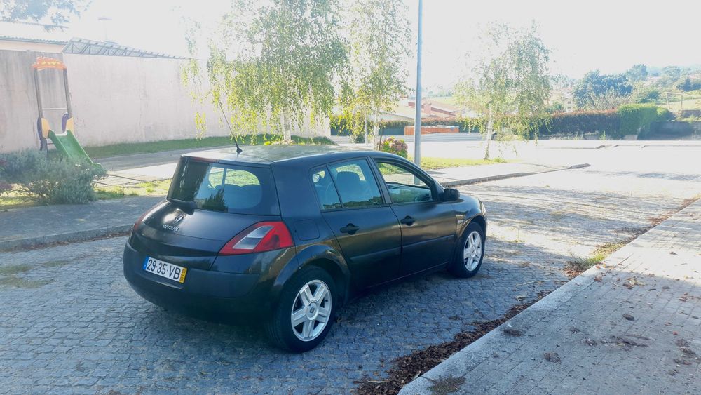 Renaul Megane - barato e económico para o dia a dia