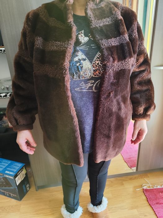 Casaco Feminino em Pele de Vison – Pele Genuina Martinho Lda
