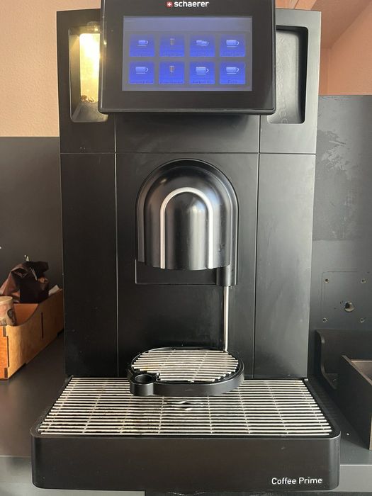 Терміново продам кавовий апарат Schaerer