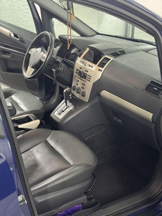 Продам Opel ZAFIRA 1.9 дизель, Автомат (Aisin, 6 ст.) 17 диски, 2009р.