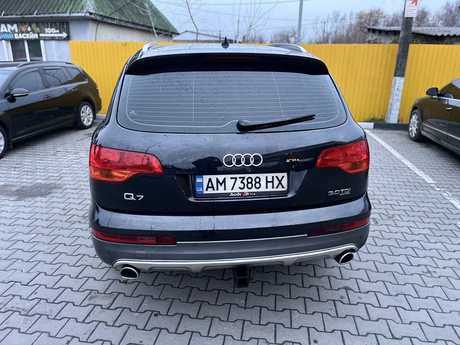 Продам власний автомобіль Audi Q7