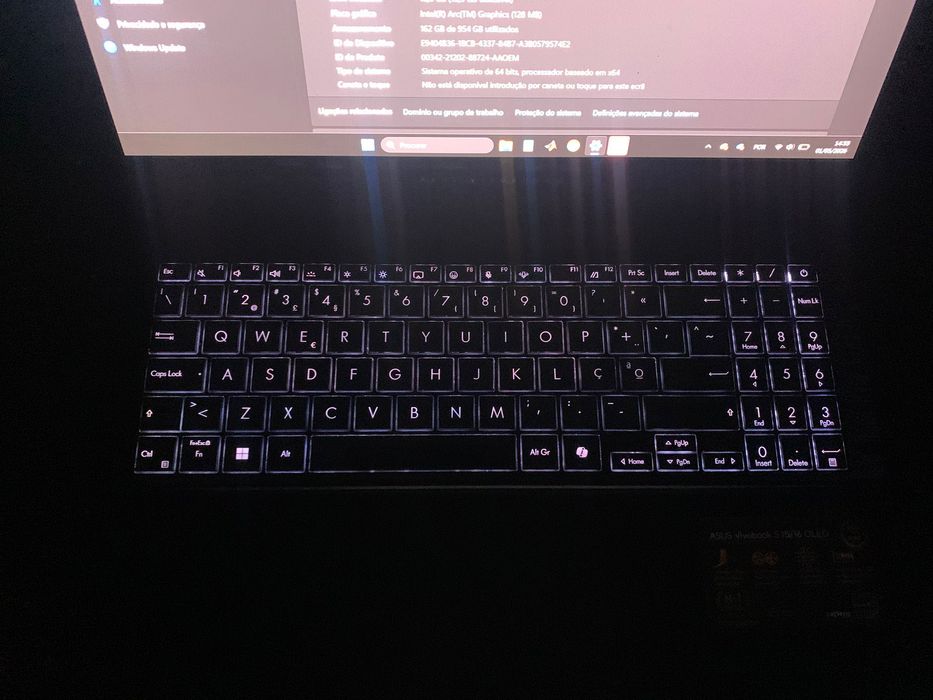 Portátil ASUS Vivobook S 15 - Intel Core Ultra 7 / 16GB RAM / 1TB SSD