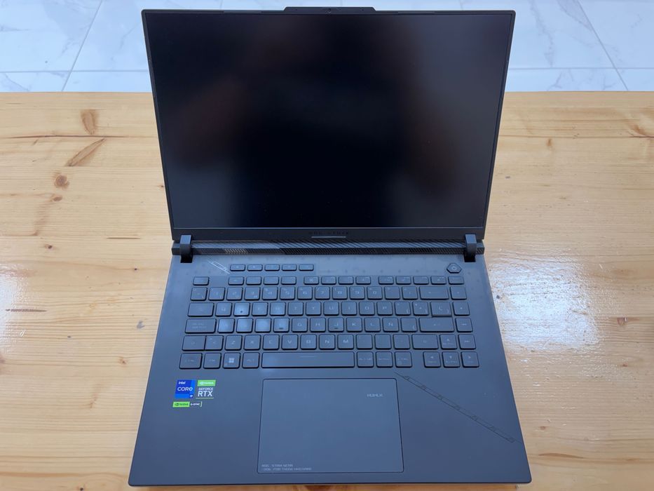 ASUS ROG Strix G16 RTX 4080 12GB i9-13980HX 32GB RAM