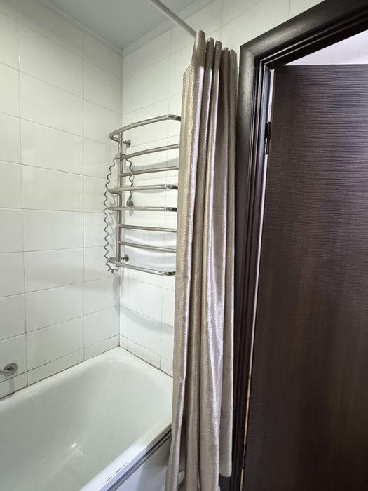 Продаж - 2-кімн квартира в м Самар, площа Героїв (р-н БК МЕТАЛУРГІВ)