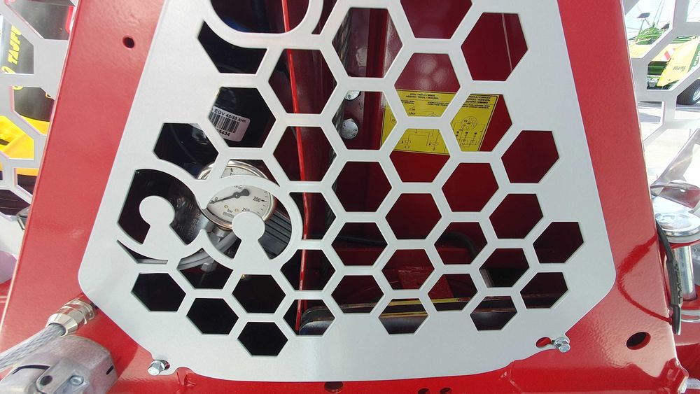 Wyciągarka Leśna Tajfun 5,5 T - EGV 55AHK - Pilot - Krpan Uniforest