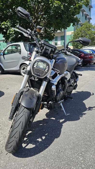 Voge500ac como nova
