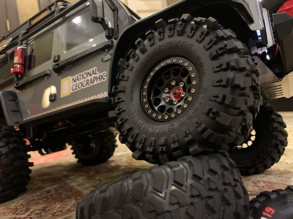 4 opony 1.9" 118x45mm z agresywnym bieżnikiem do modelu rc SCX TRX HPI