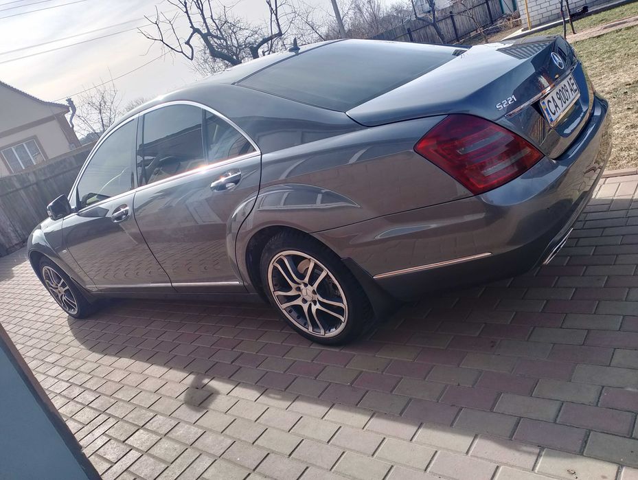 Мерседес Бенс S221