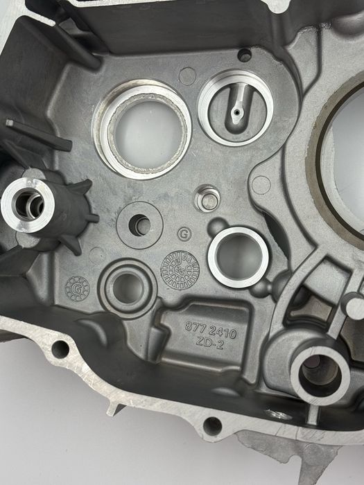 Кришка картера ліва 174 FMN Kovi Lite/Max Geon GNS