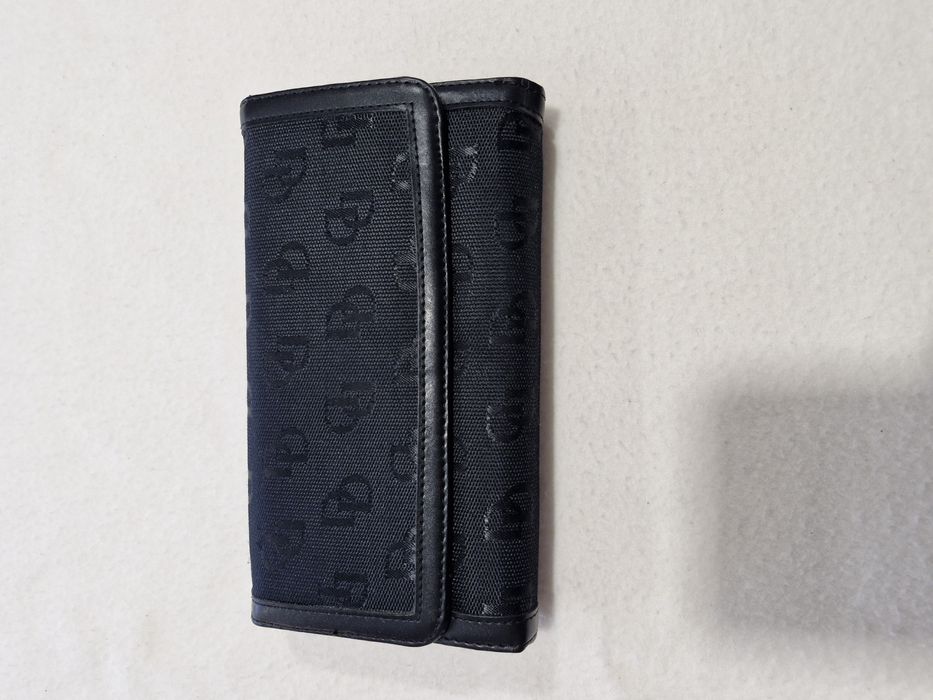 Porta moedas marca CD
