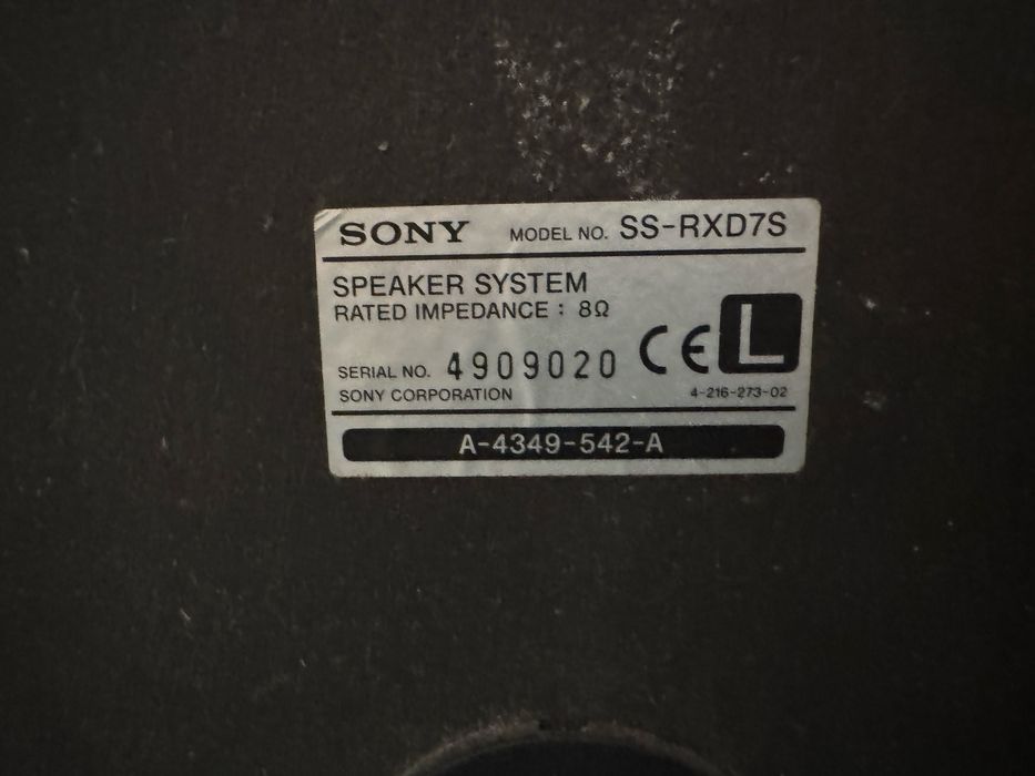 Colunas sony SS-RXD7S