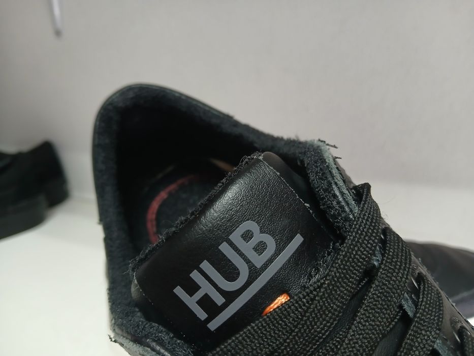 Кросівки 43р/27,5 см  шкіряні кеди,сліпони HUB оригінал