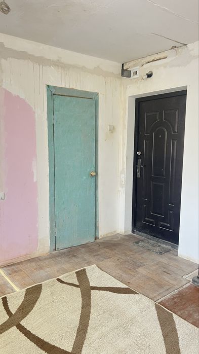 Продаж 1 кім на Новомиколаівці