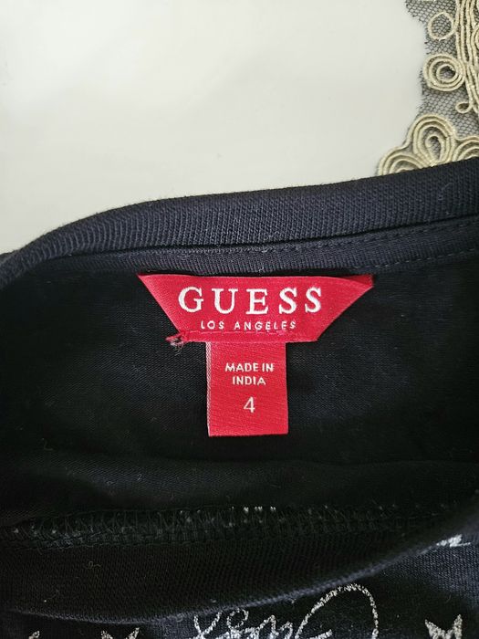 Guess! Śliczny komplet z kolekcji Guess logowany roz 104