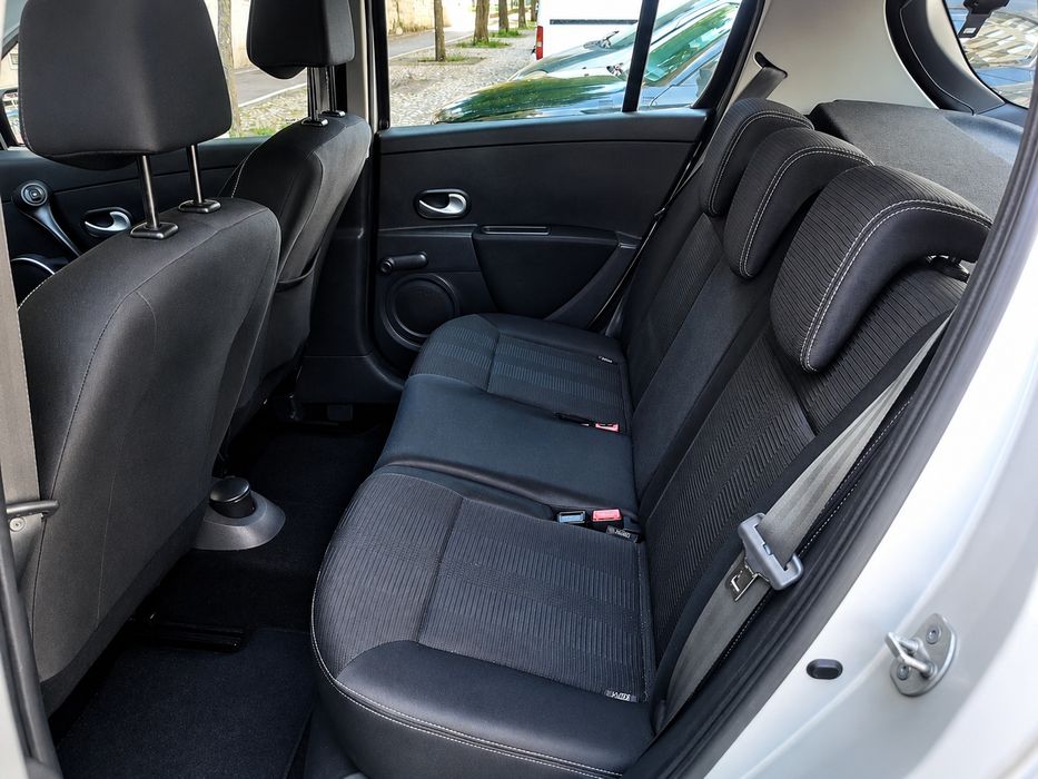 Renault Clio 1.5dci de 2010(Com Auto Rádio Android)