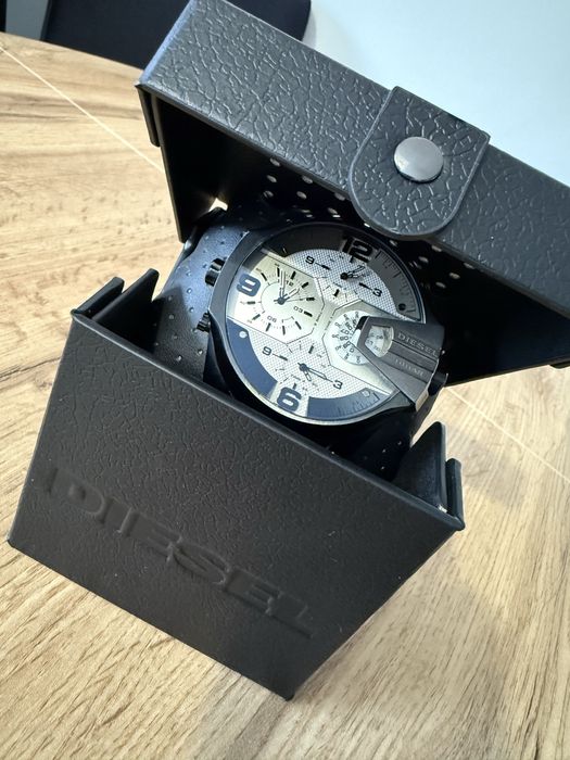 DIESEL zegarek brąz skóra