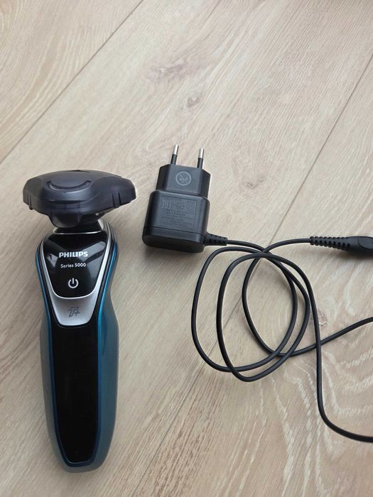 Golarka Philips Series 5000 (S5550)