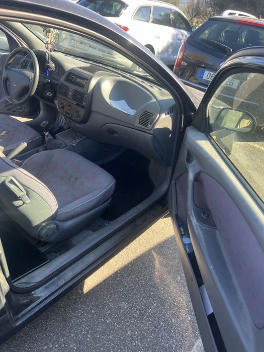 Fiat Bravo 1.4  — Teto de Abrir + Jantes Liga Leve
