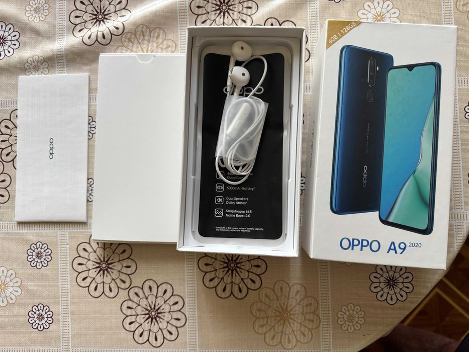 Smartphone OPPO A9 2020 4/128 GB / 6.5 cala – bardzo dobry stan + pudełko