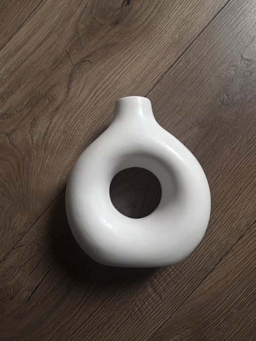 Wazon biały mat boho