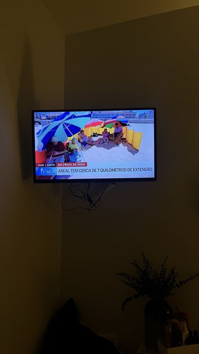 vendo televisao tv como nova