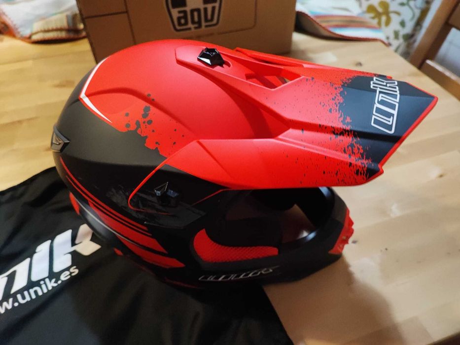 Material para moto: Capacetes, relés