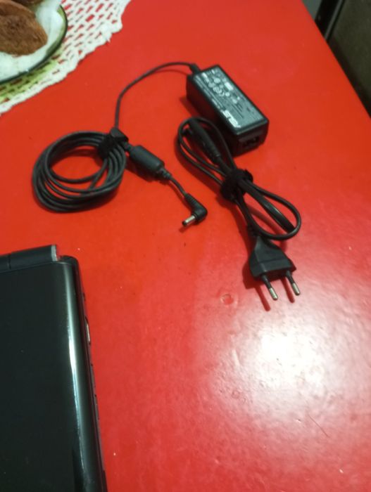 Portátil ASUS 1000H