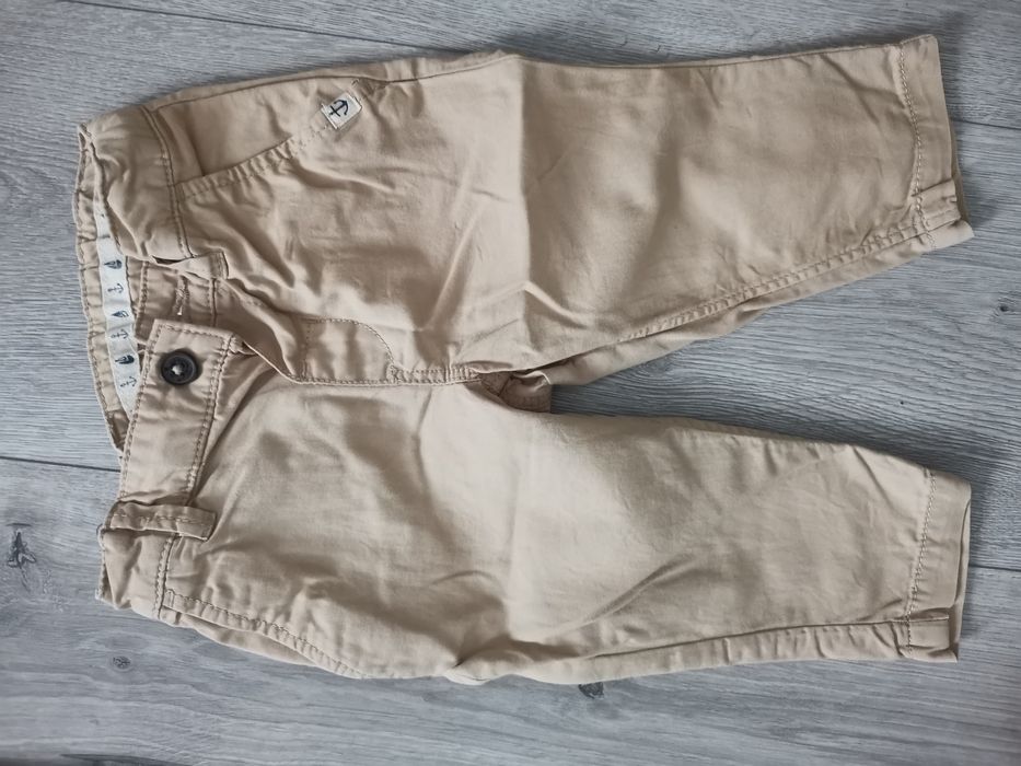 Elegancki zestaw 74 dla chłopca bezrękawnik sweterek spodnie