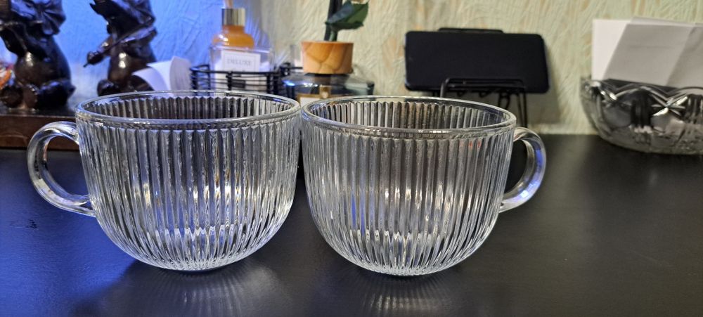 Продам две красивые чашки