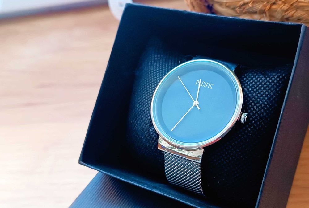 Zegarek damski PACIFIC z regulowaną bransoletą