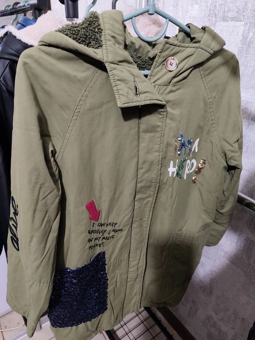 Куртки Zara 140,146,152