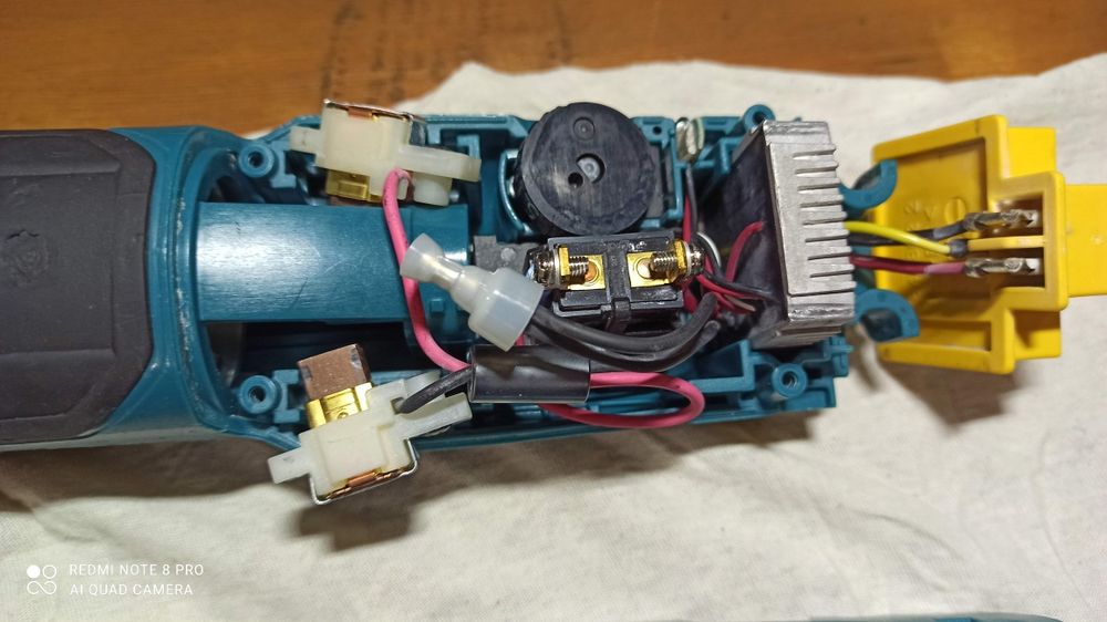 Makita DTM 51, реноватор, мультитул - запчастини, запчасти