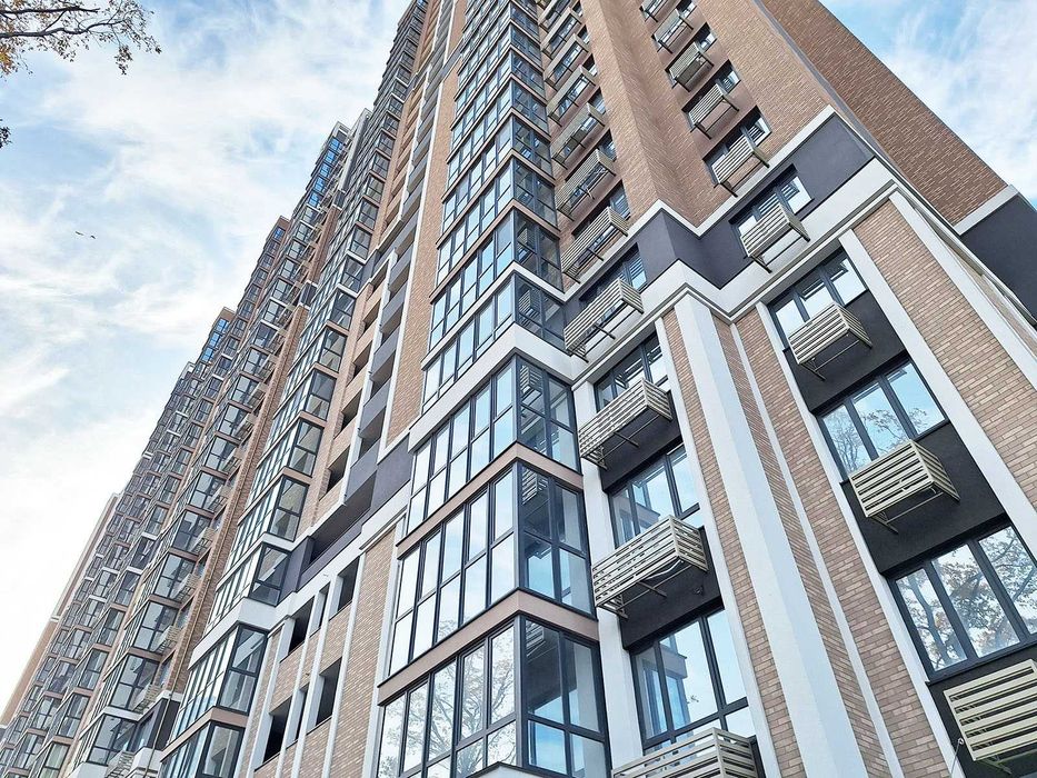 ЖК Голосіївський Васильківська 37Г  Світло є завжди Генератори